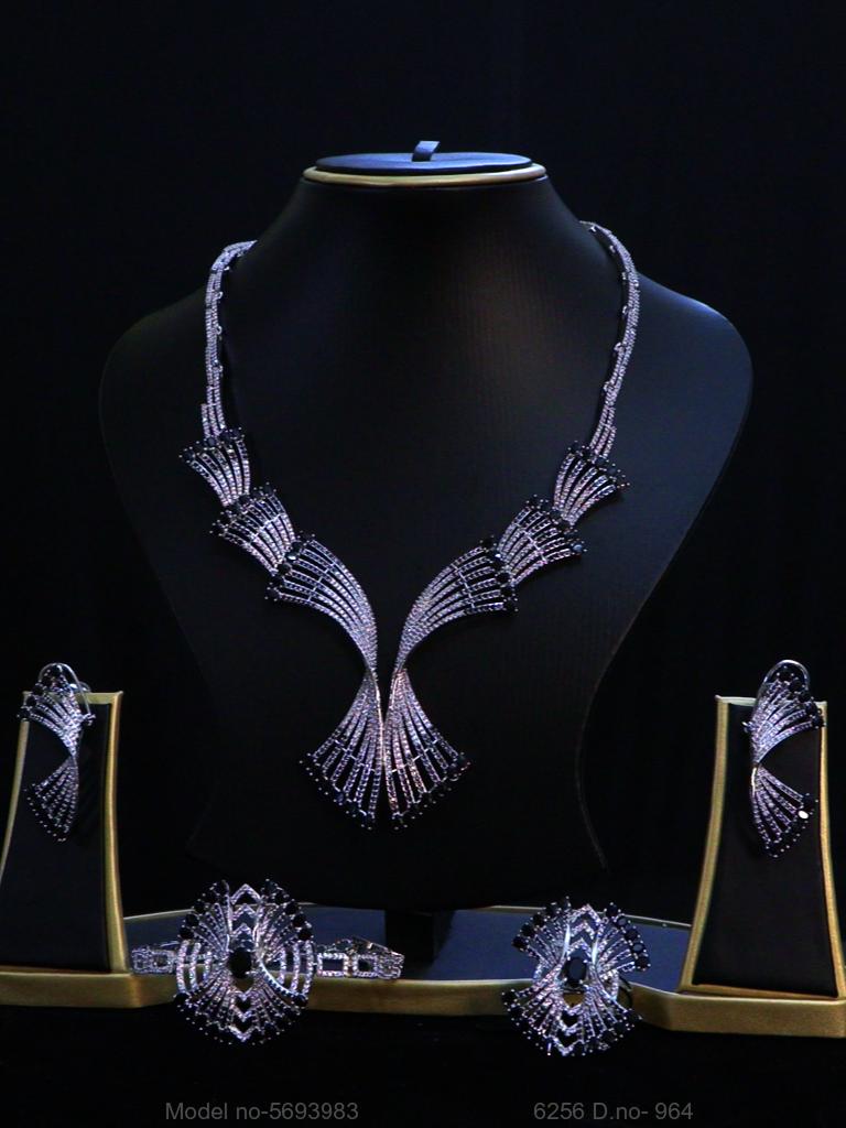 Wedding Gifts for Wedding Parties - Amaara World