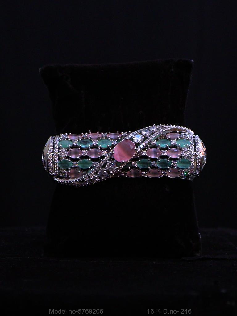 Crystal World Bracelet - Amaara World