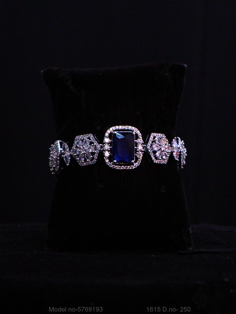 Glow Fit CZ Band - Amaara World