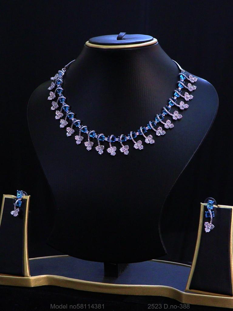 Look Awesome in every Occasion - Amaara World