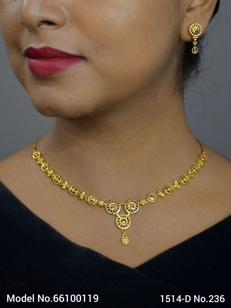 Gold Plated Necklaces - Style 4 - Amaara World
