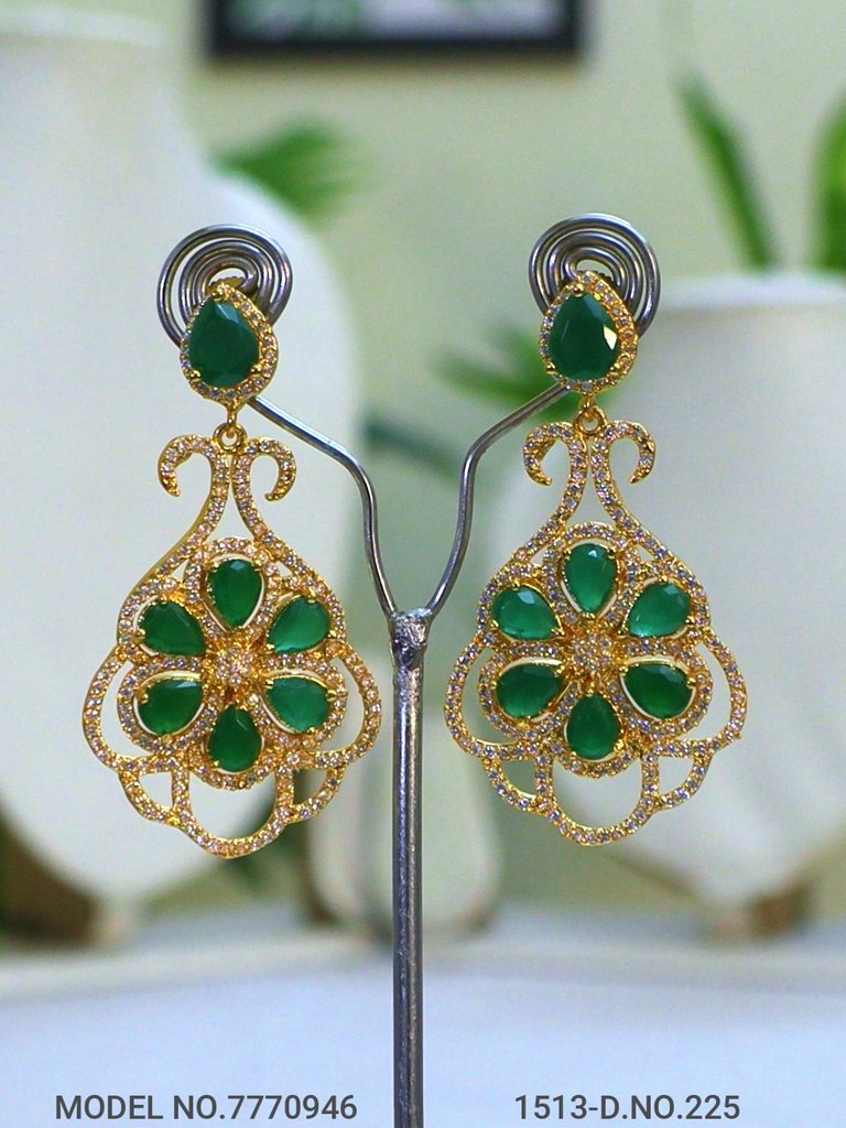 Rare Showstopper Earring Design - Amaara World