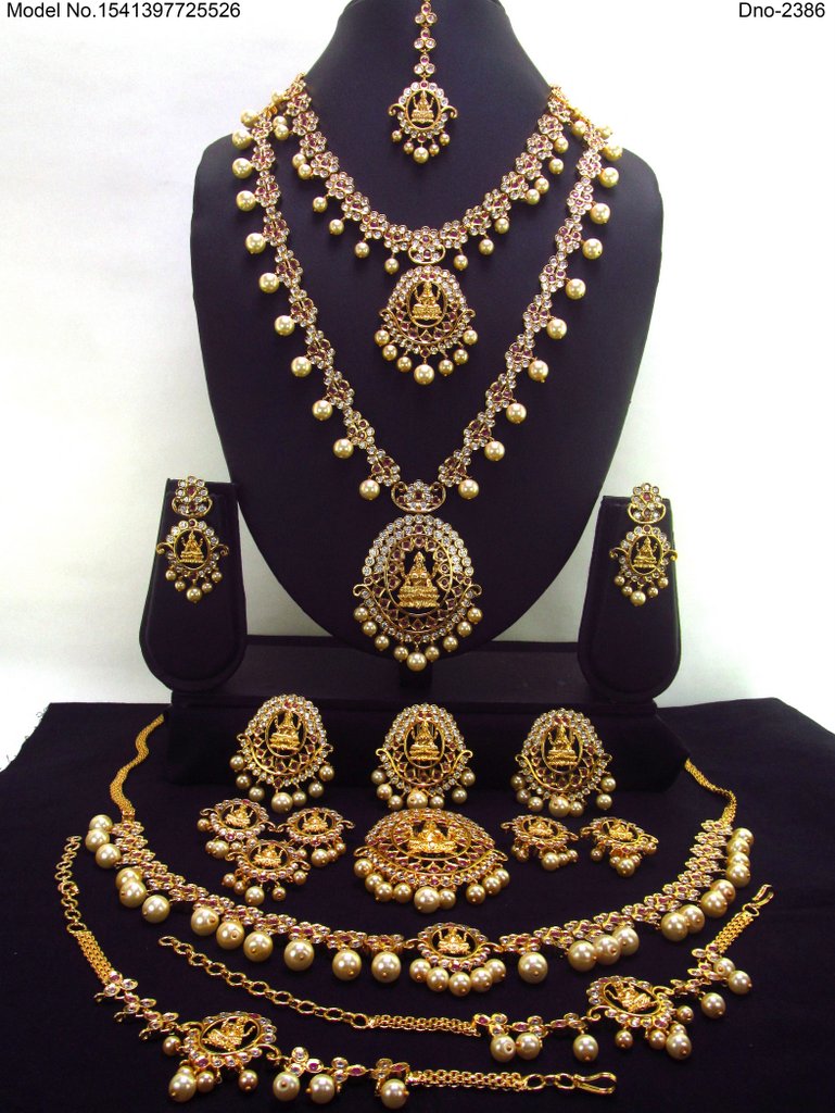 Traditional Necklaces - Amaara World
