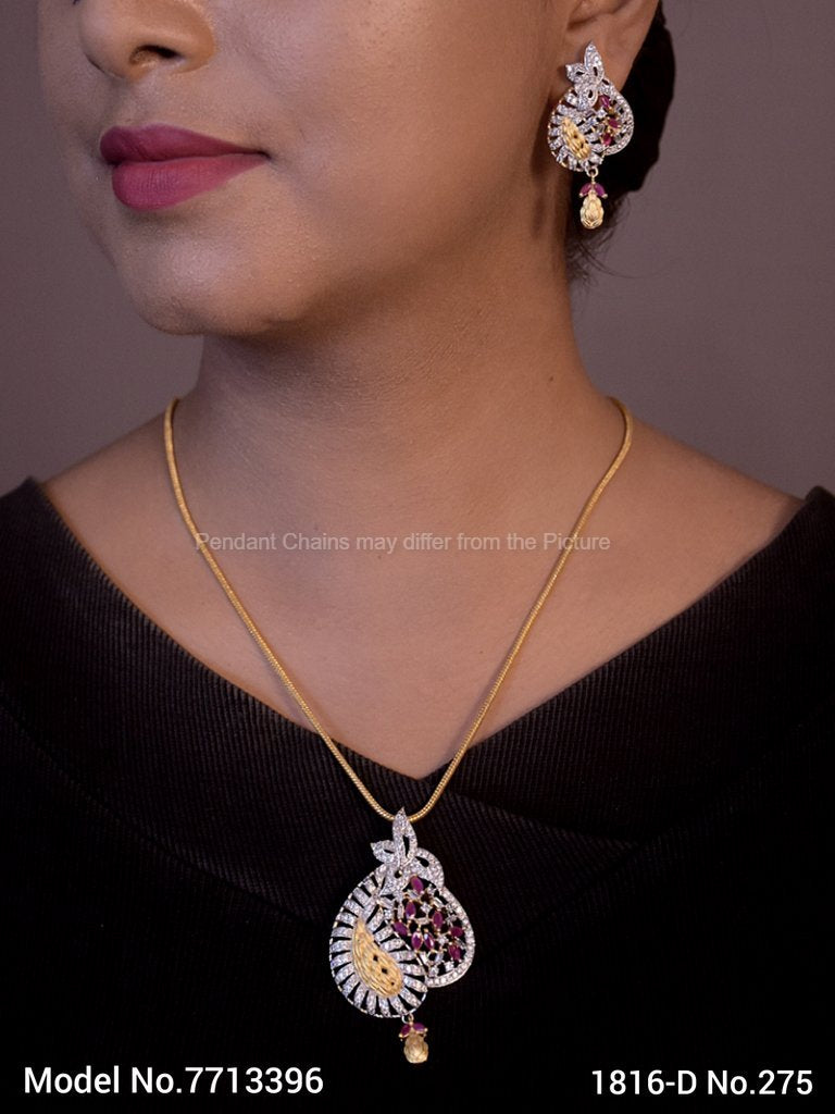Traditional Pendant in Trend - Amaara World