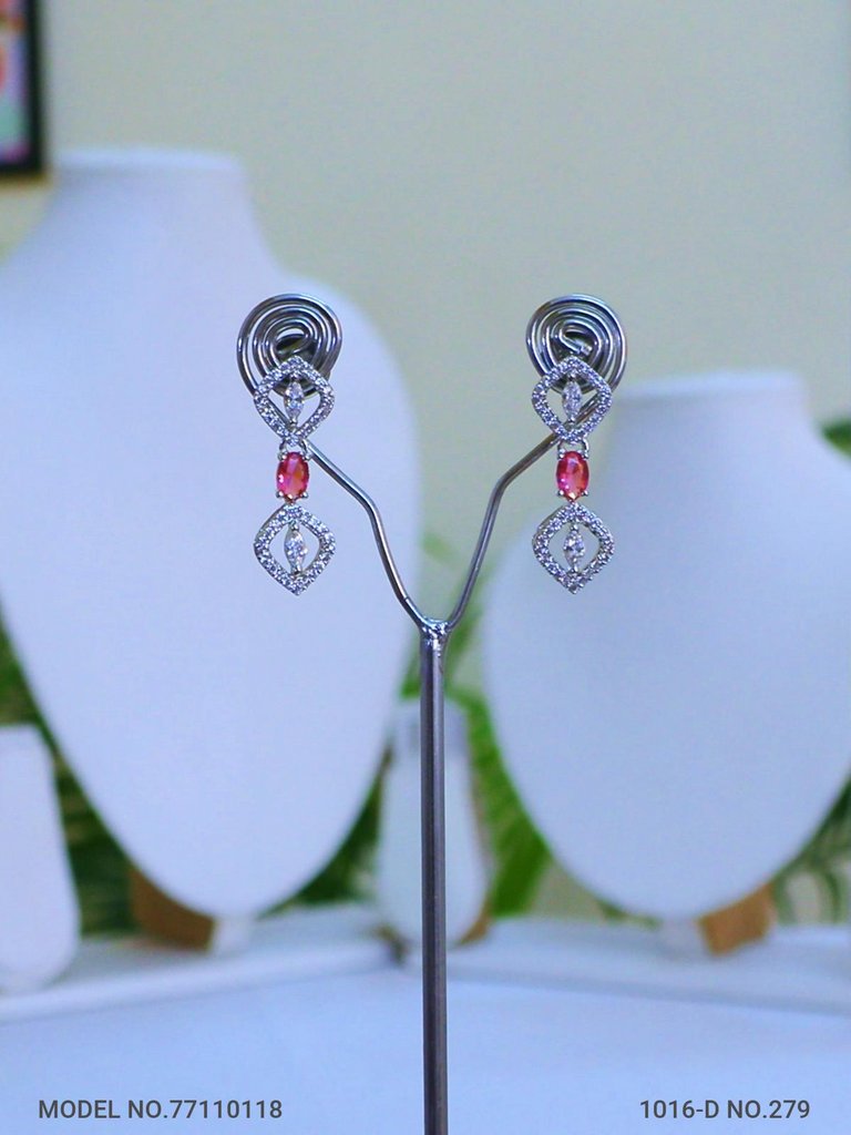 Eye catchy Necklace set - View B