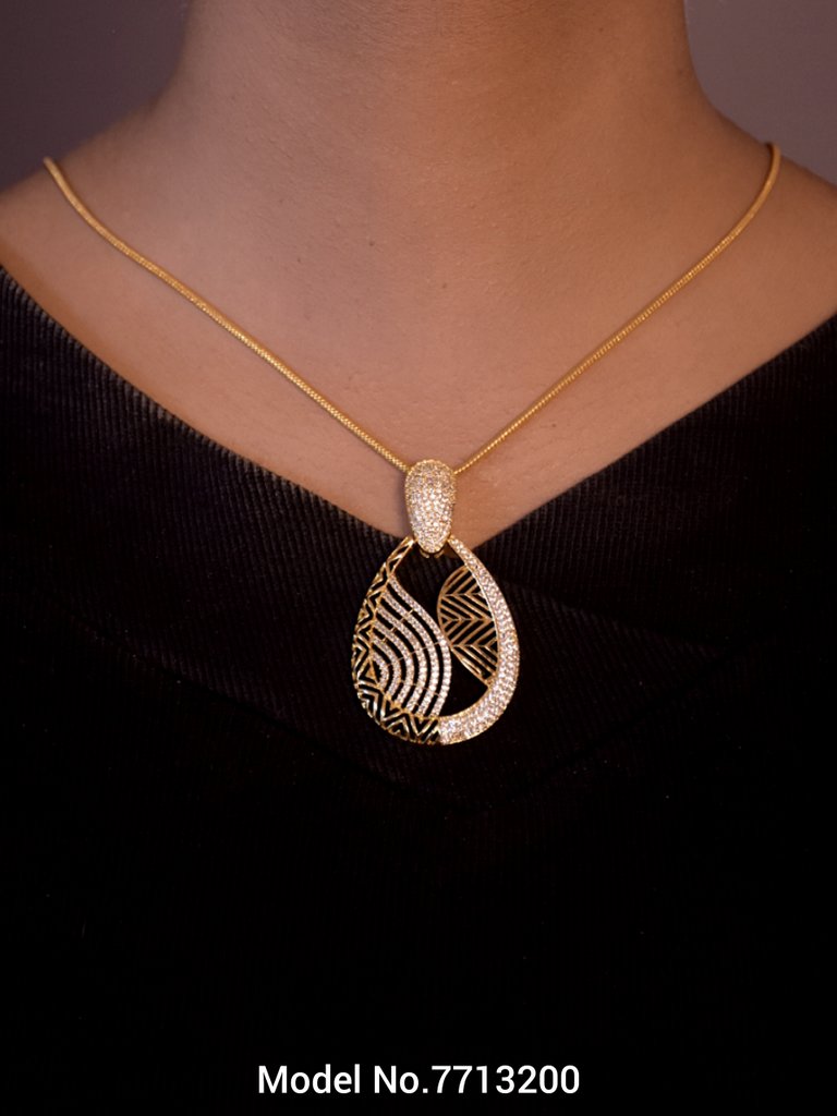 Bold Attitude | Pendant Set - View 3 - Amaara World