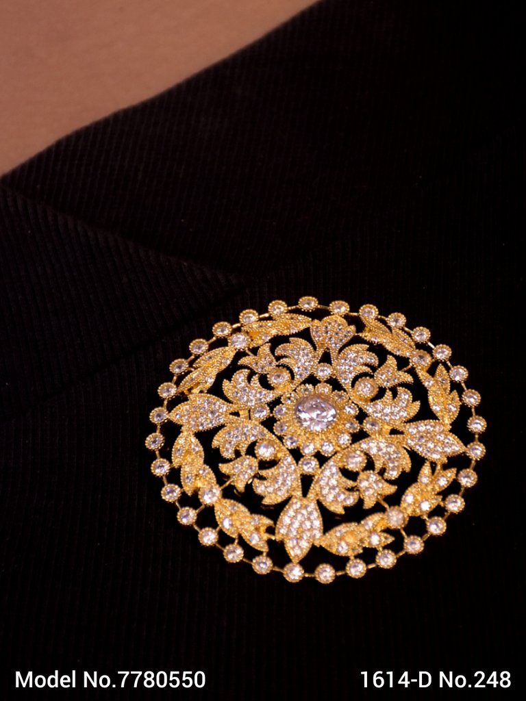 CZ Brooch - Style 2 - Amaara World