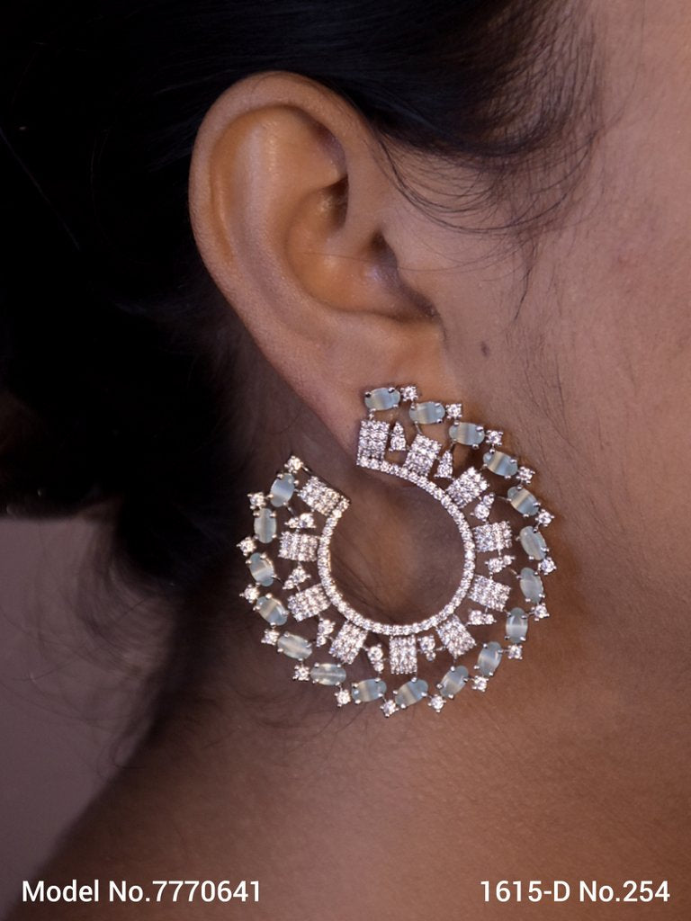 Earrings made of Cubic Zircons - Amaara World