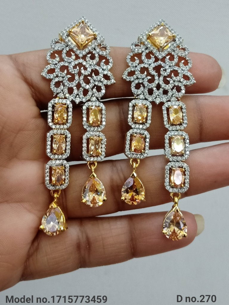 Latest Trendy Earring Design - Amaara World