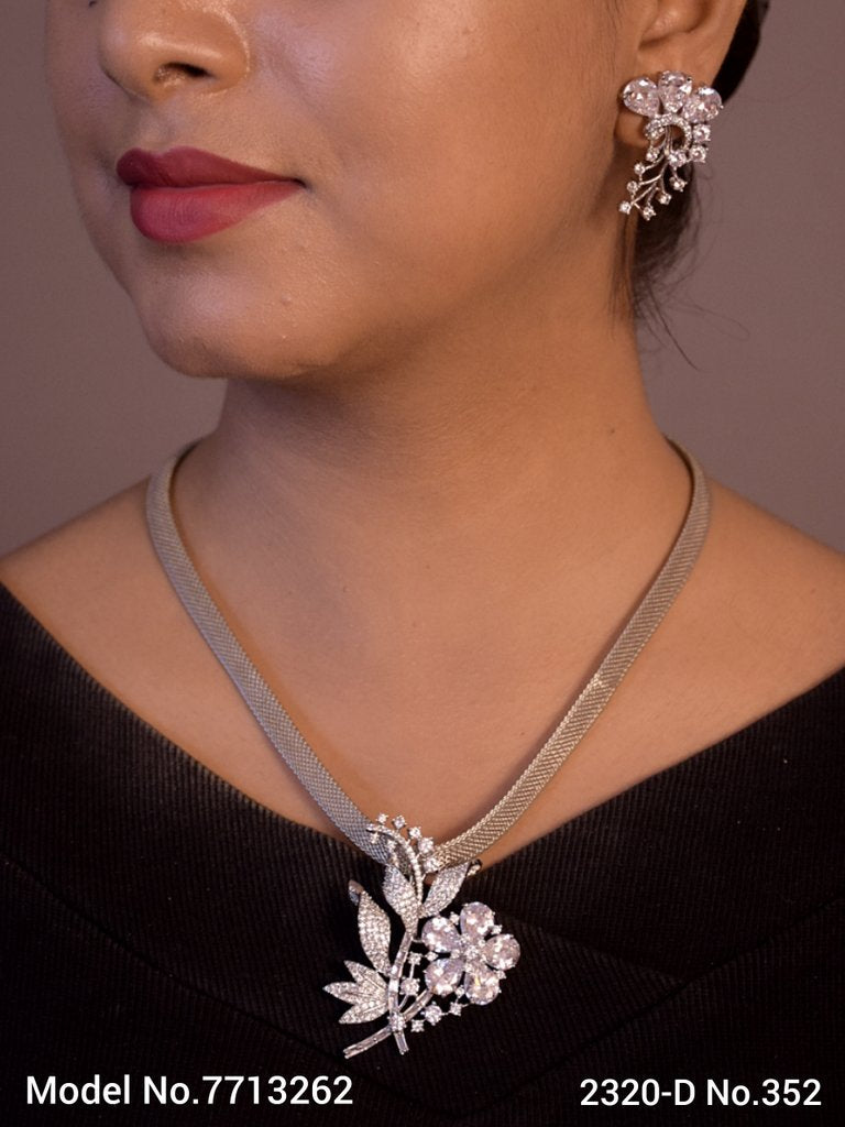 Look Awesome in every Occasion - Style 2 - Amaara World