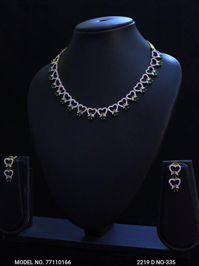 Be a Showstopper in any Party ! - Amaara World