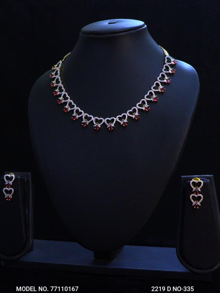 Be a Showstopper in your Party ! - Amaara World