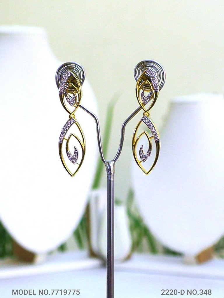 Smart Alternative to Expensive Diamond Jewelry - View B