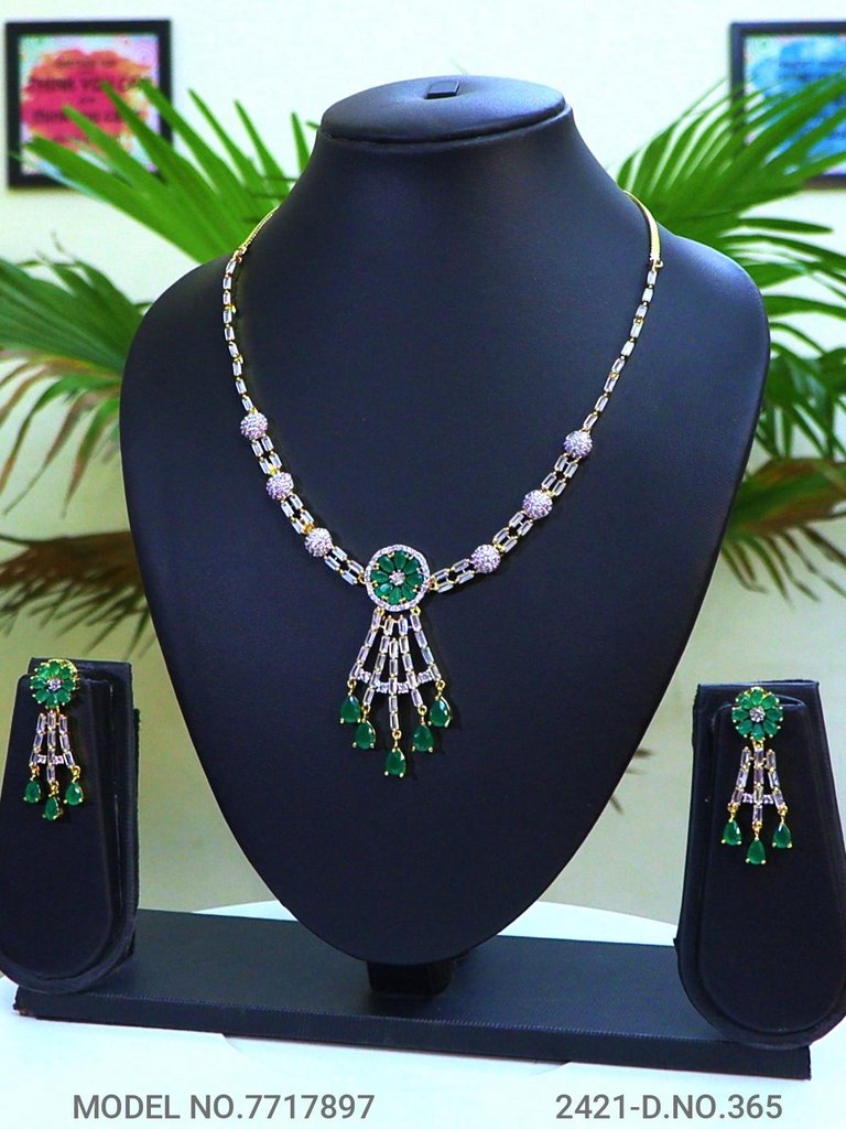 Look Awesome in every Occasion - Amaara World