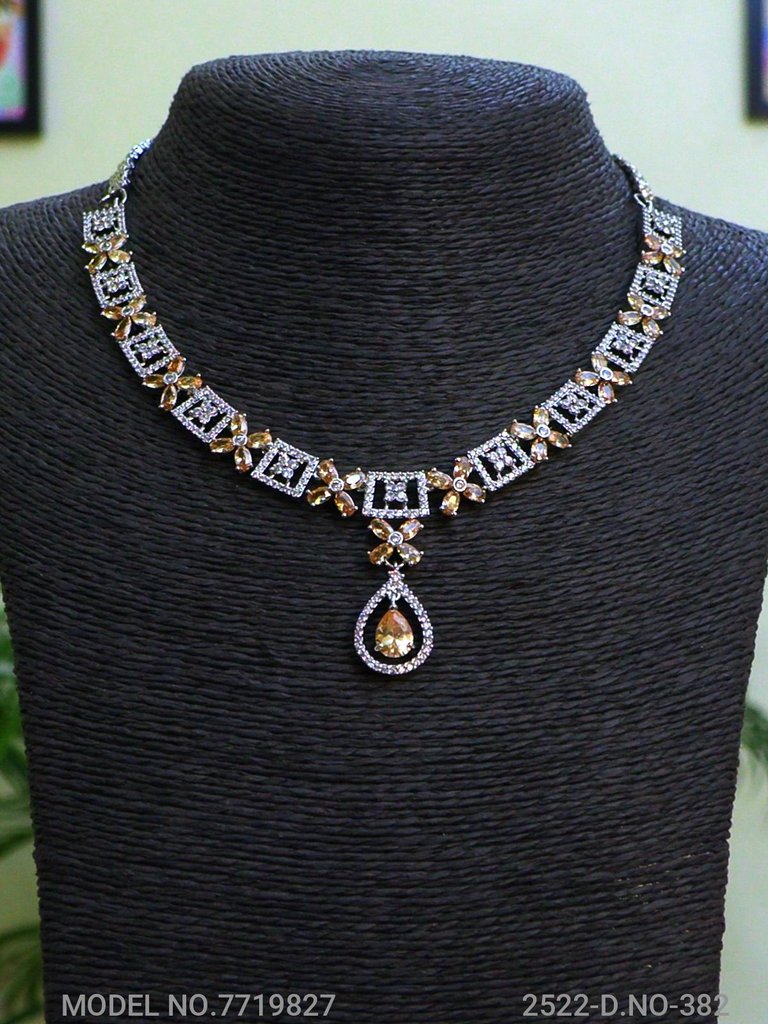 Necklace Set crafted for bold Women - View A
