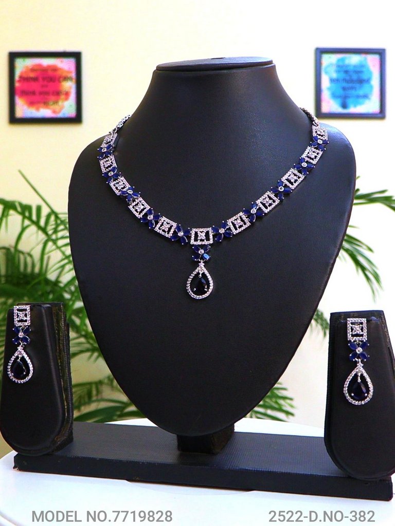 Look Awesome in every Occasion - Amaara World