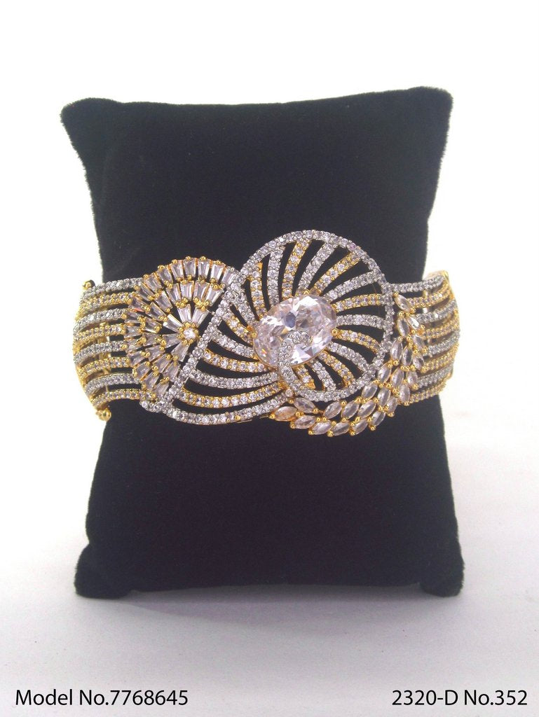 Crystal World Bracelet - Amaara World