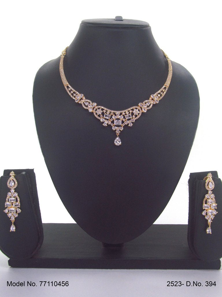 Classic Pattern | Fine Fashion Jewelry - Amaara World