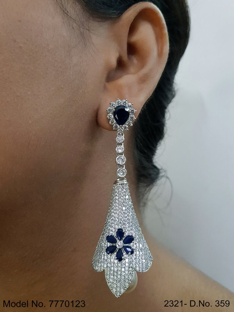 Latest Trendy Earring Design - Amaara World