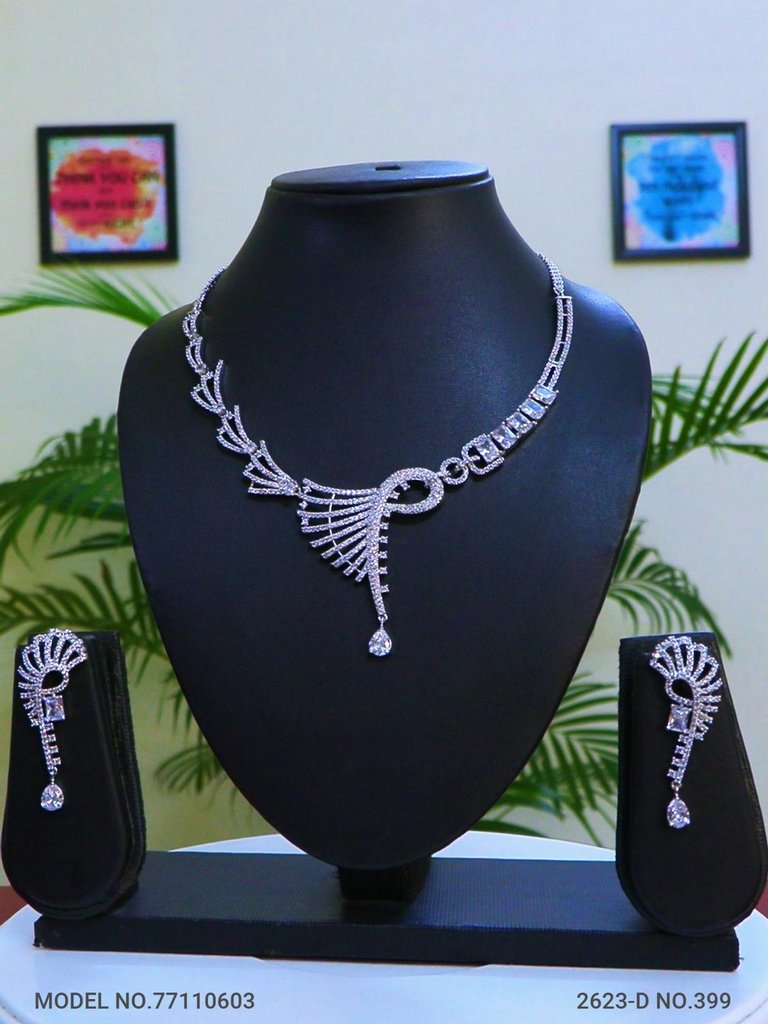 Light weighted CZ Necklace Set - Amaara World