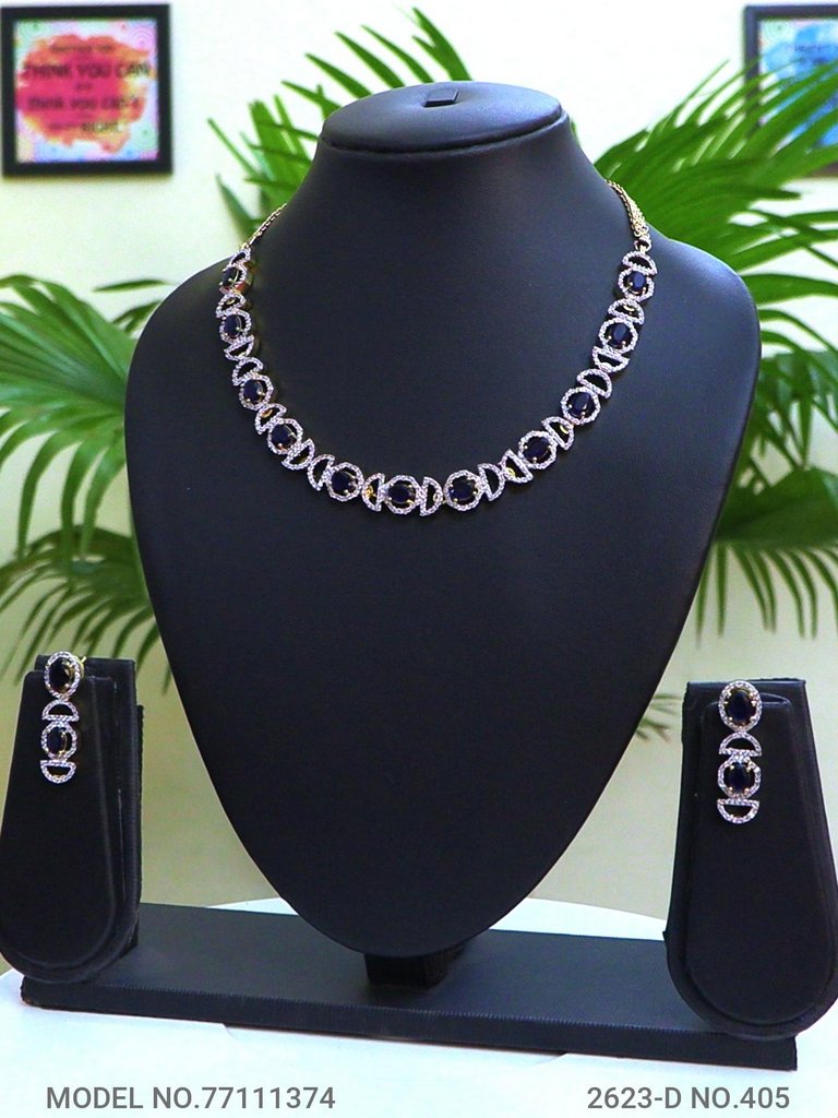 Be a Showstopper in any Party ! - Amaara World