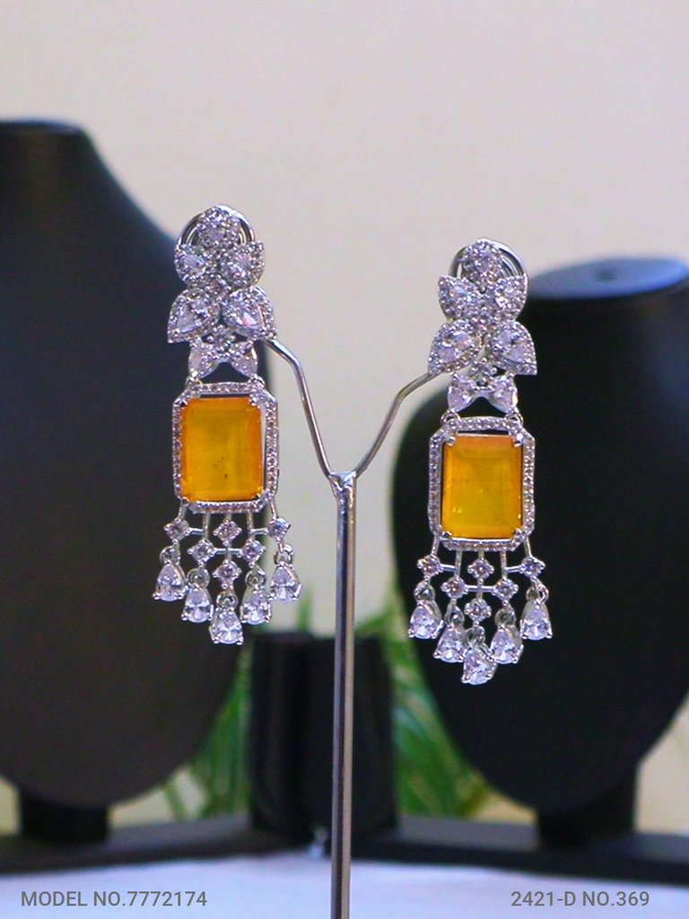 Partywear Earrings for Weddings - Amaara World