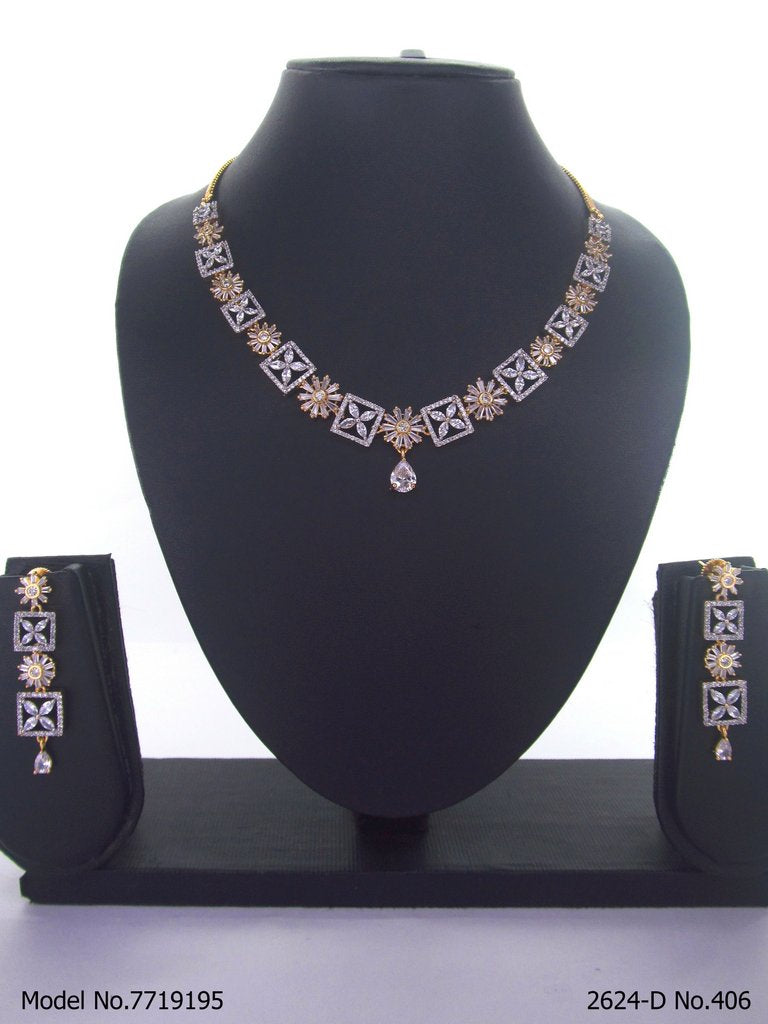 Be a Showstopper in your Party ! - Amaara World