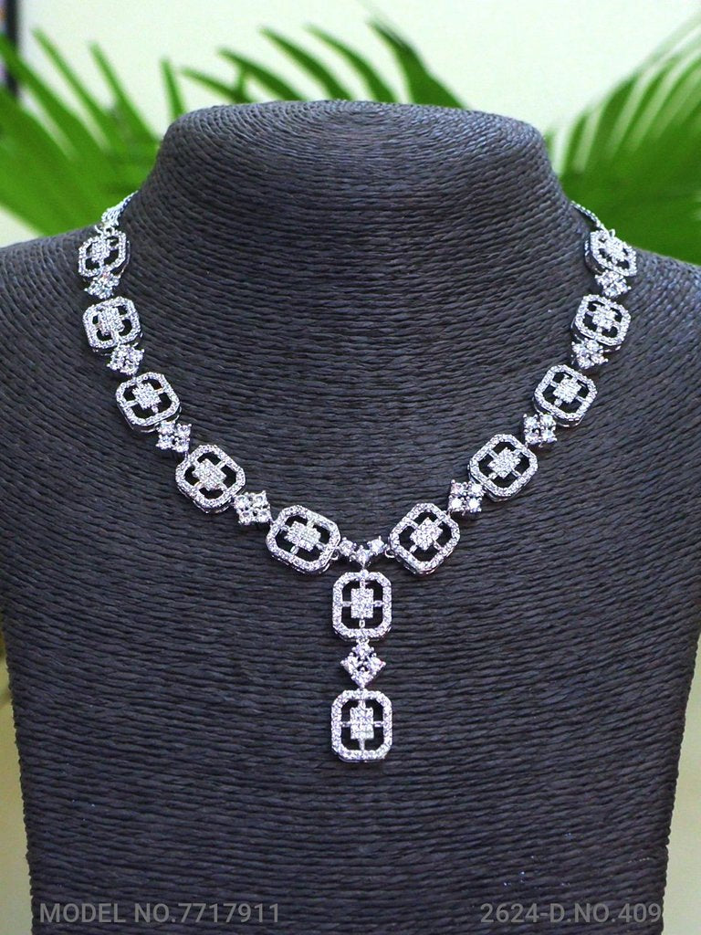 A necklace Set for all Occasions ! - View A