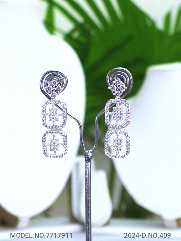 A necklace Set for all Occasions ! - View B
