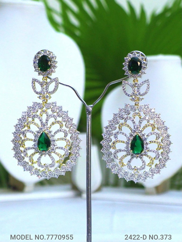 Zircon Earrings can be a Gift - Amaara World
