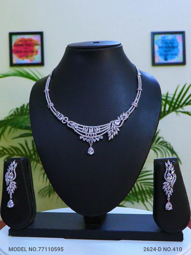 Ideal Gift for a Woman | Cz Set - Amaara World