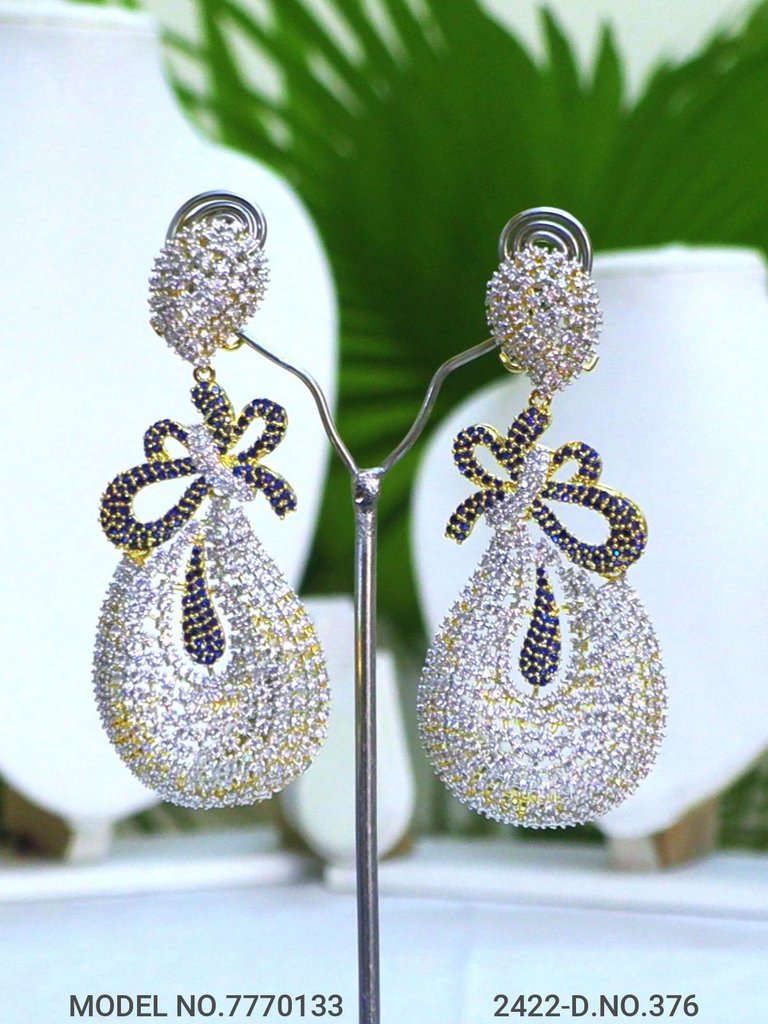 Earrings | Popular in US, Asia - Amaara World