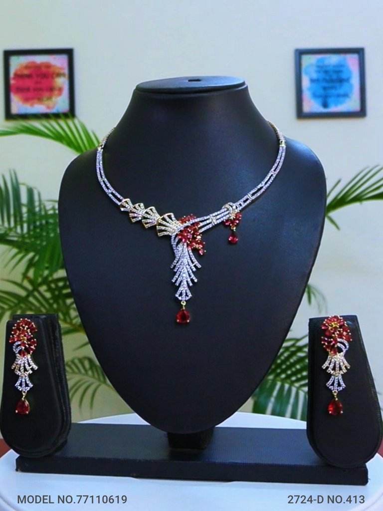 Eye catchy Necklace set - Amaara World