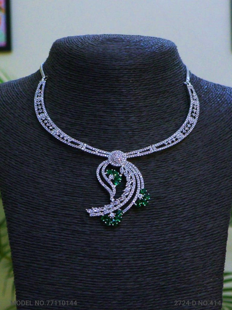 Classic Gift for Her - View A