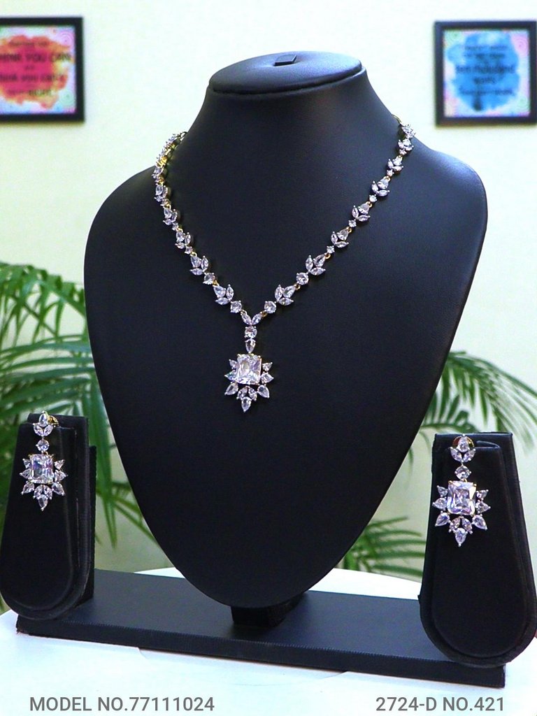 Classical Yet Trendy | Jewelry Set - Amaara World