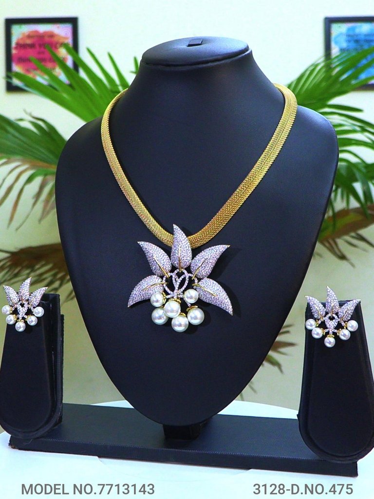 Imitation Artificial Diamond Pendant - Style 2 - Amaara World