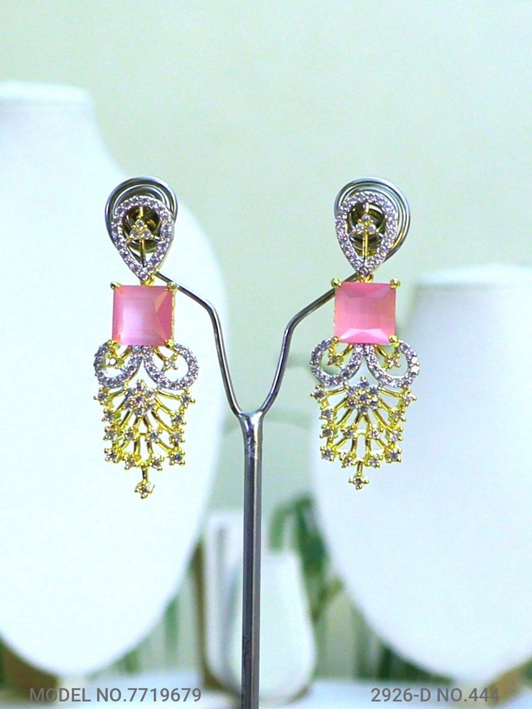 Classic Gift for Her - View B