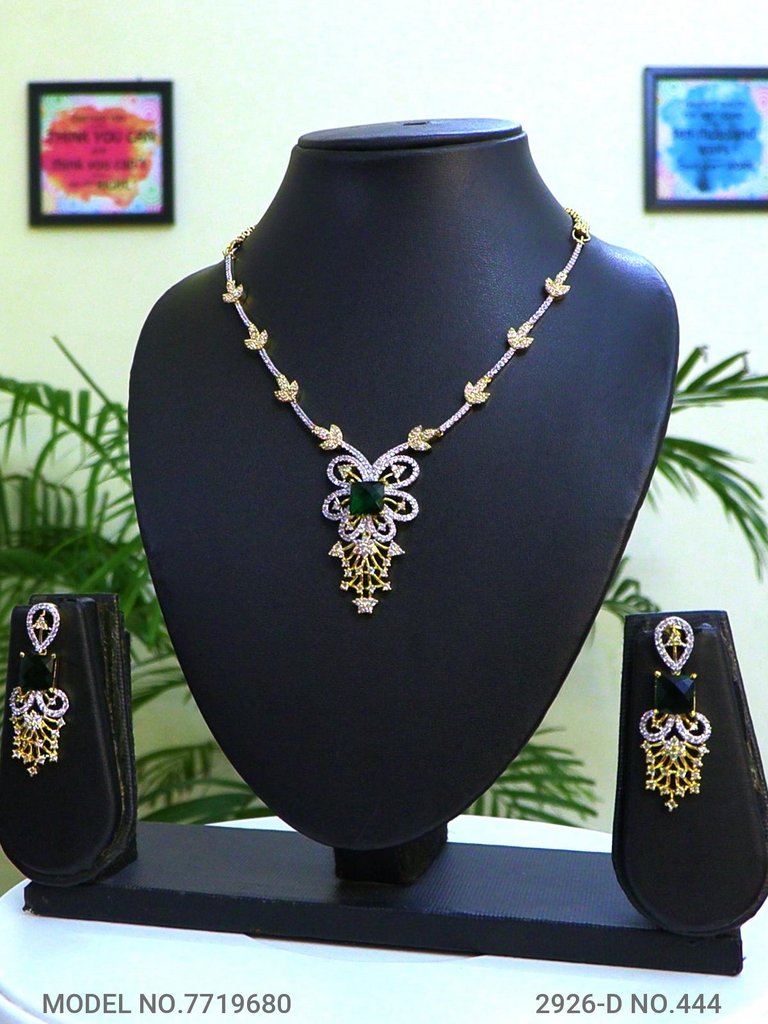 Modern Day Gift to a women - Amaara World