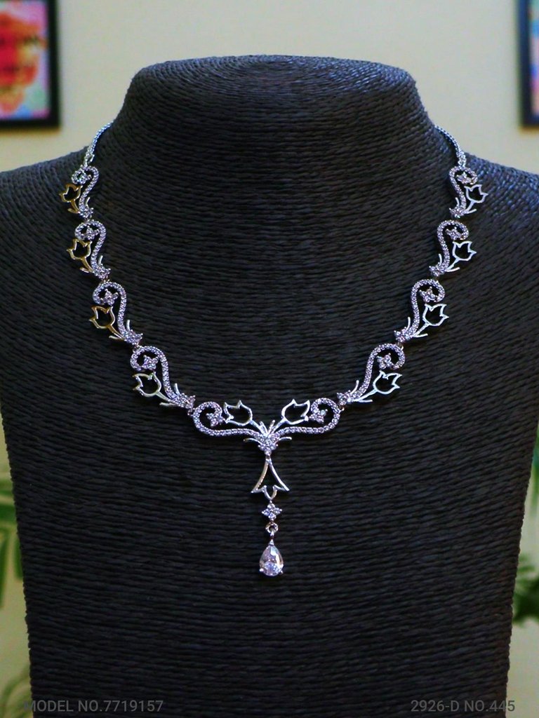 Eye catchy Necklace set - View A
