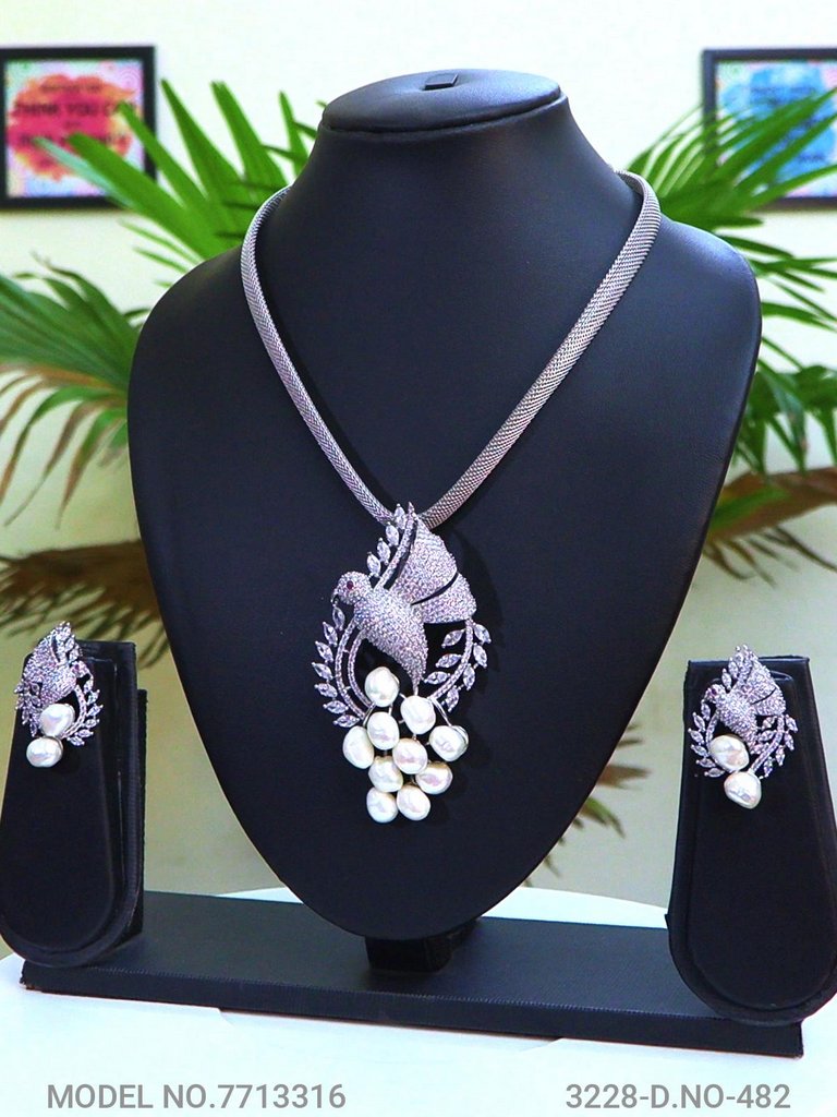 Diamond Replica Pendants - Style 1 - Amaara World