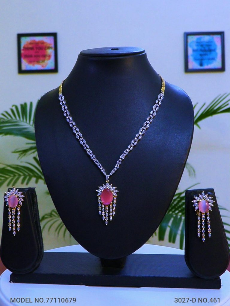 Classic Necklace Set - Amaara World