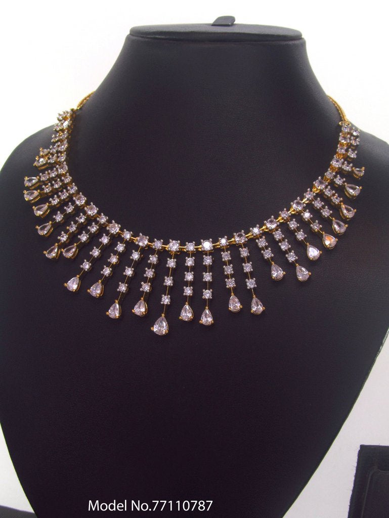 Necklace Set crafted for bold Women - View A