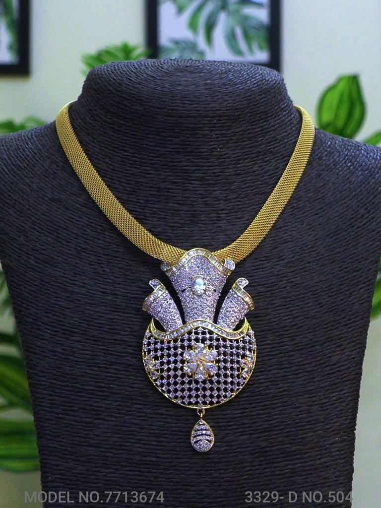 Original Cubic Zircon | Classic Pendant Set - View A