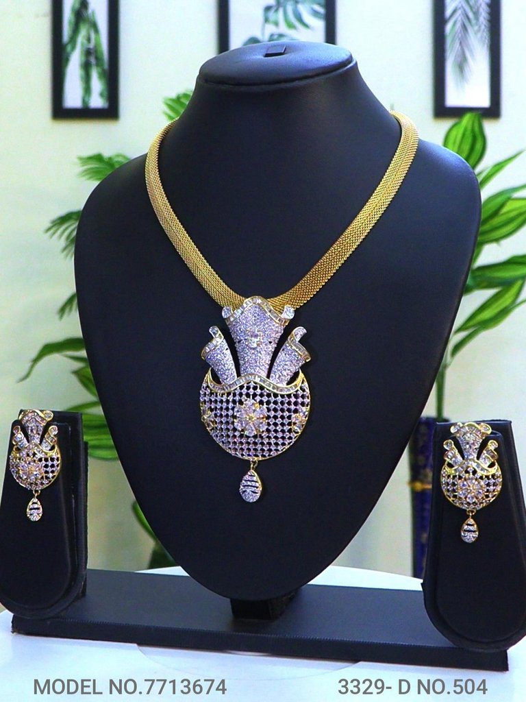 Original Cubic Zircon | Classic Pendant Set - Amaara World