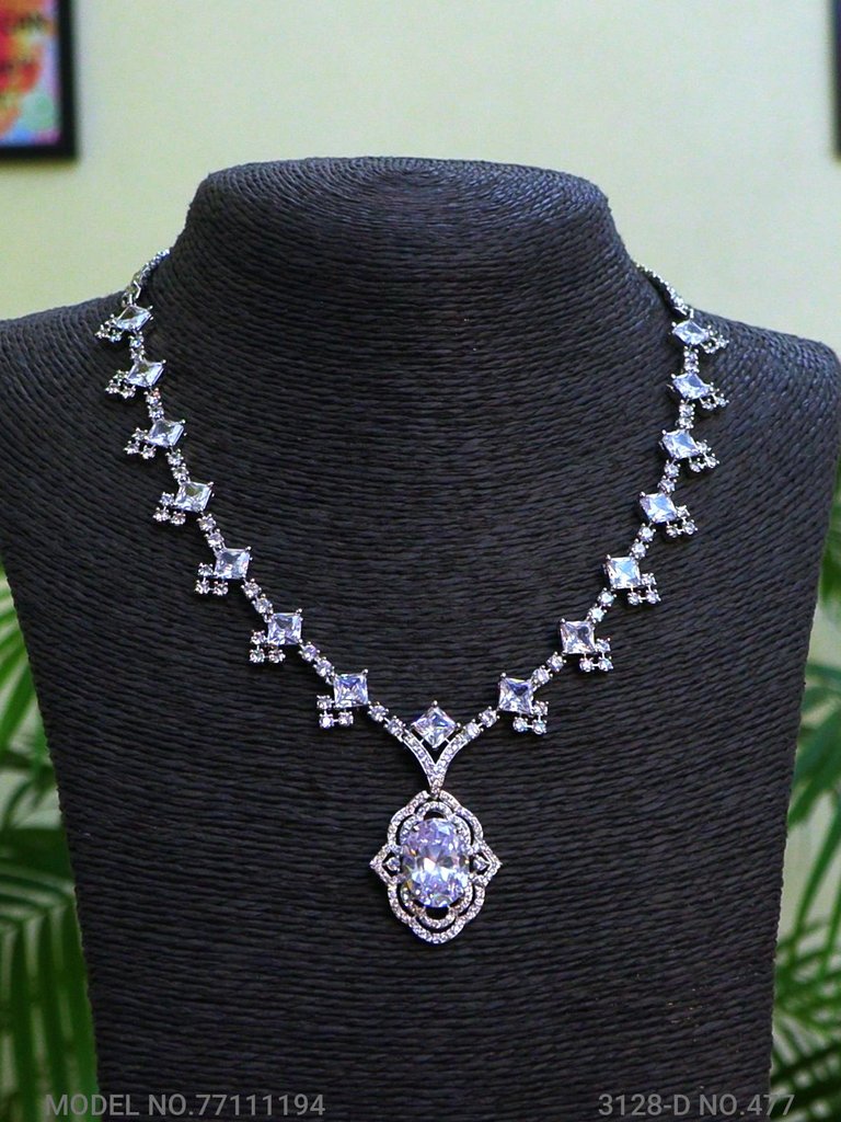 Partywear Classic Jewelry Set - View A