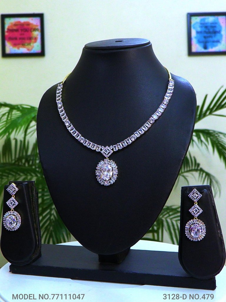 Classic Necklace Set - Amaara World