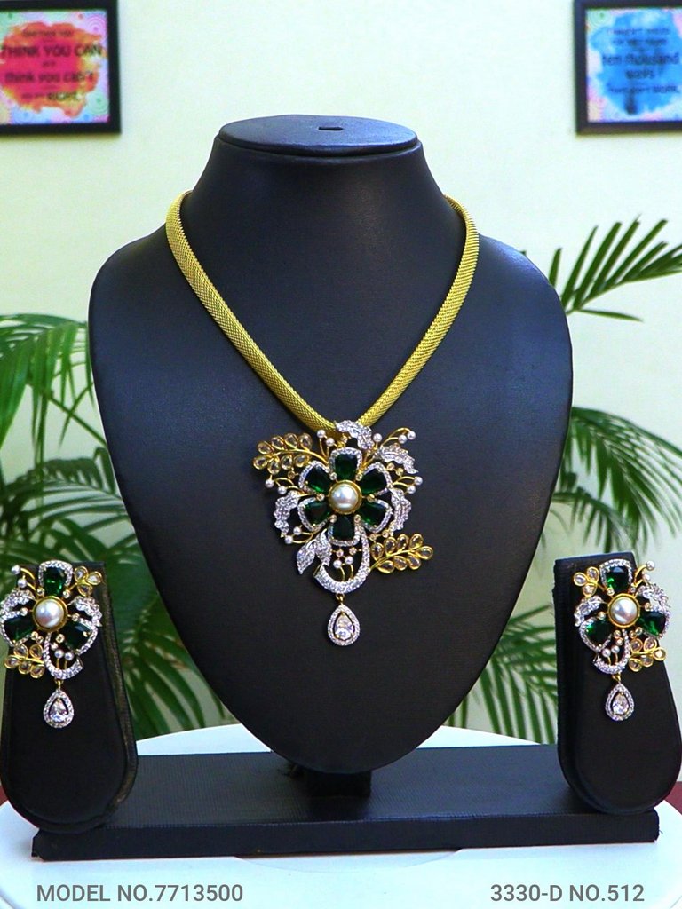 Original Cubic Zircon | Classic Pendant Set - Style 1 - Amaara World