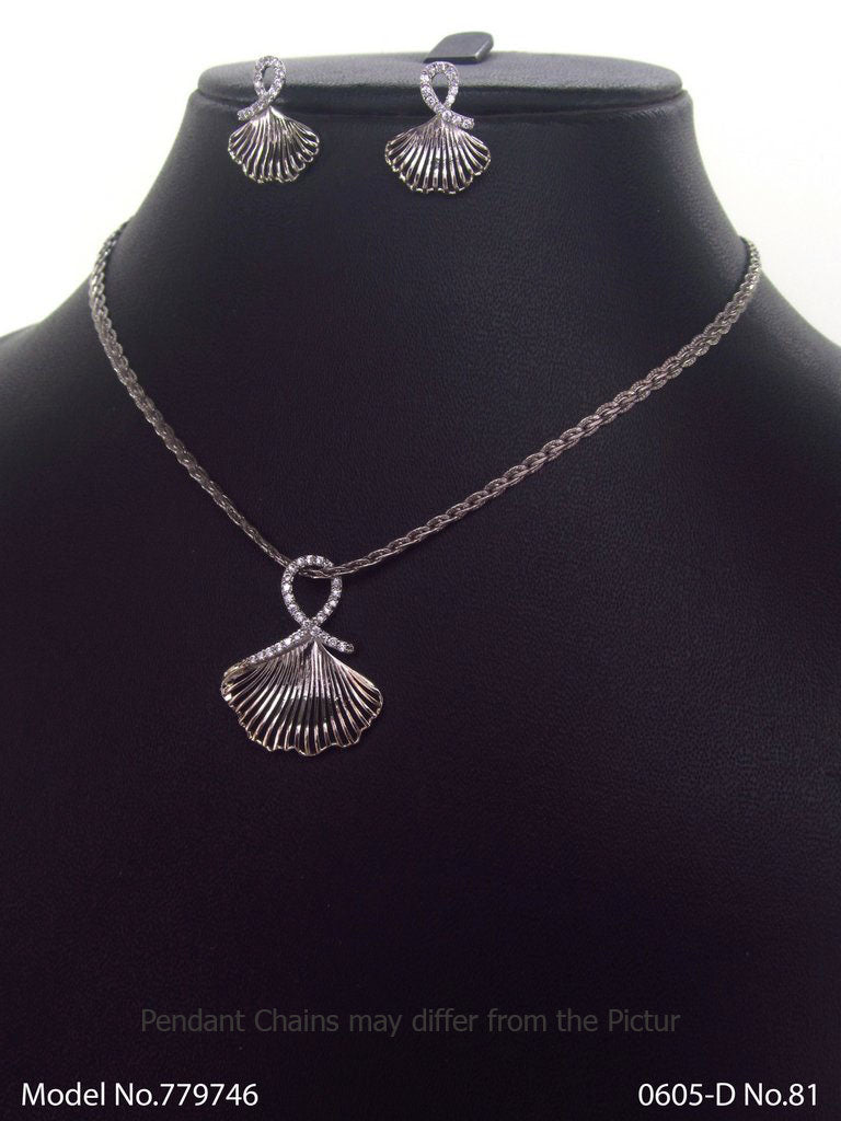 Cz Pendant | Traditional Trendy Gift Ideas - Amaara World