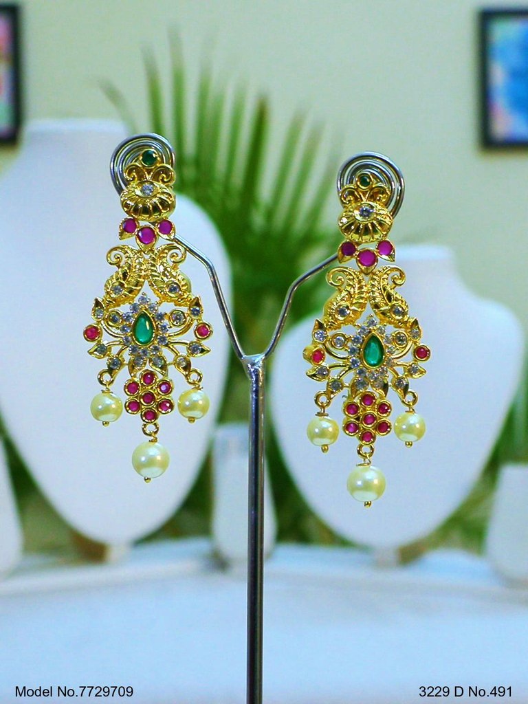 Traditional Necklaces - View A