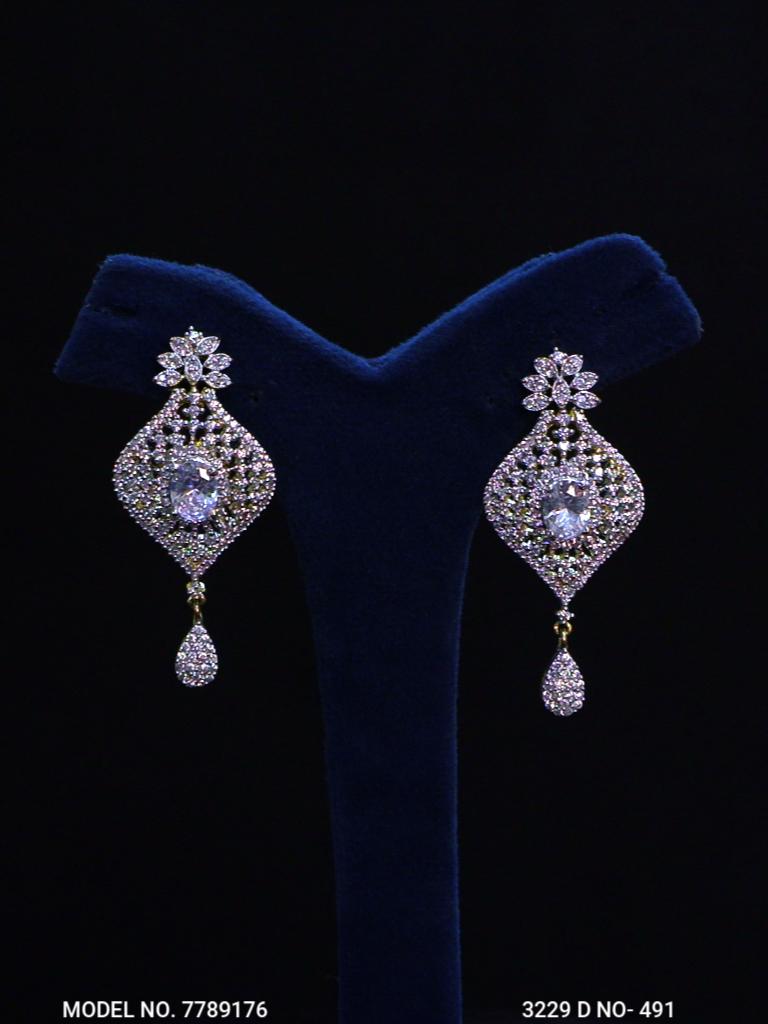 Showstopper Imitation Jewelry Set - View B